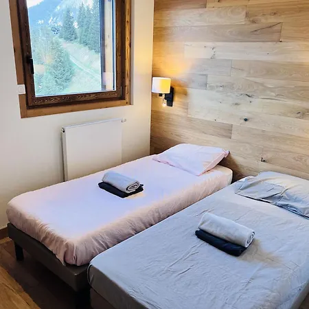 Ski-in Out With Mountain Viewand Parking Courchevel